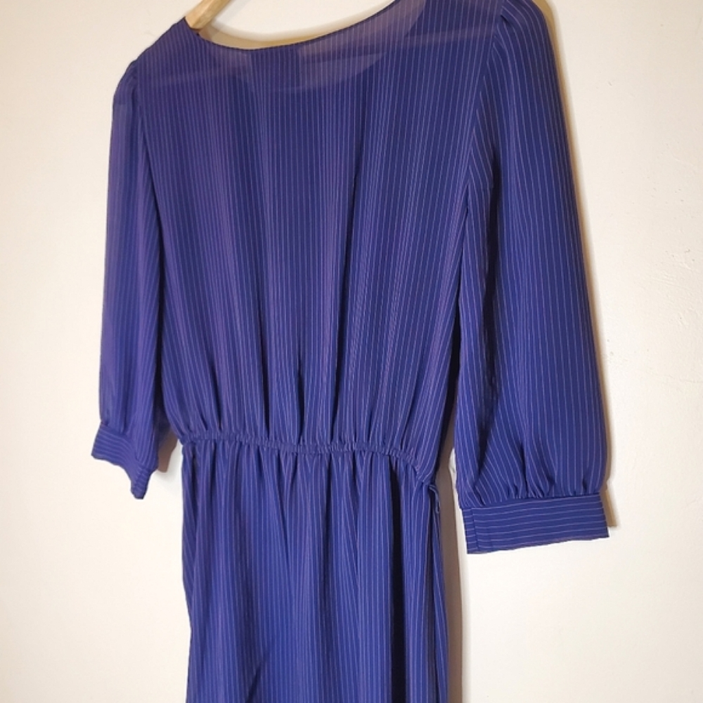 Out of Line Blue Gathered Vintage Midi Dress with Angular Red Stripes - Picture 13 of 16